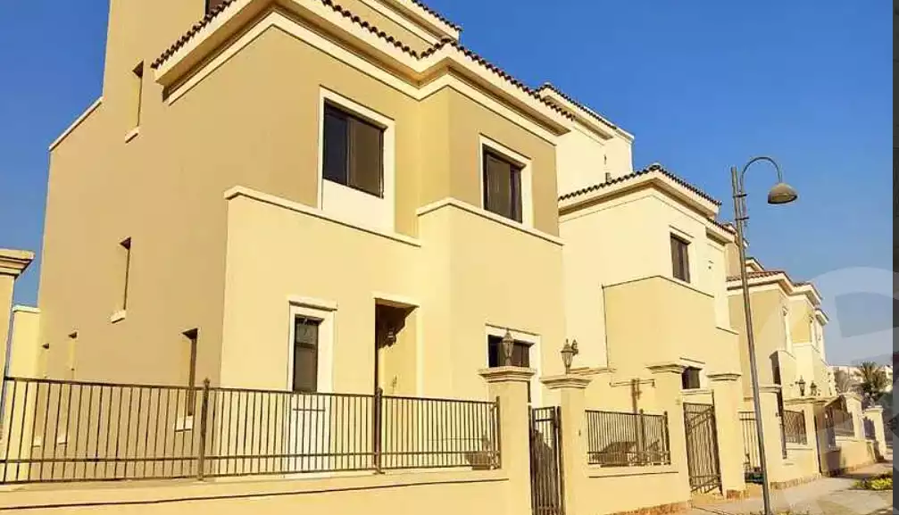 https://aqarmap.com.eg/en/listing/4223270-for-sale-cairo-mokattam-compounds-uptown-cairo