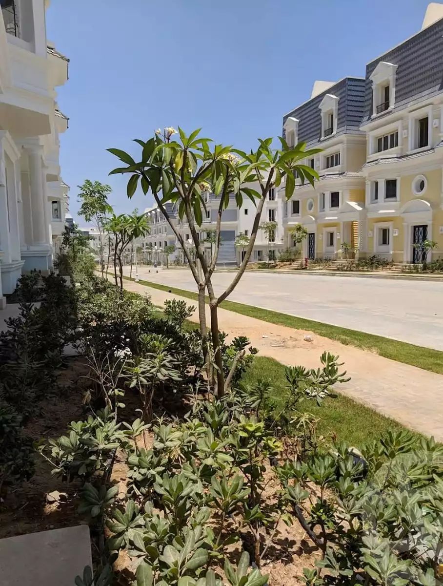 https://aqarmap.com.eg/en/listing/4229345-for-sale-cairo-6th-of-october-compounds-mountain-view-giza-plateau