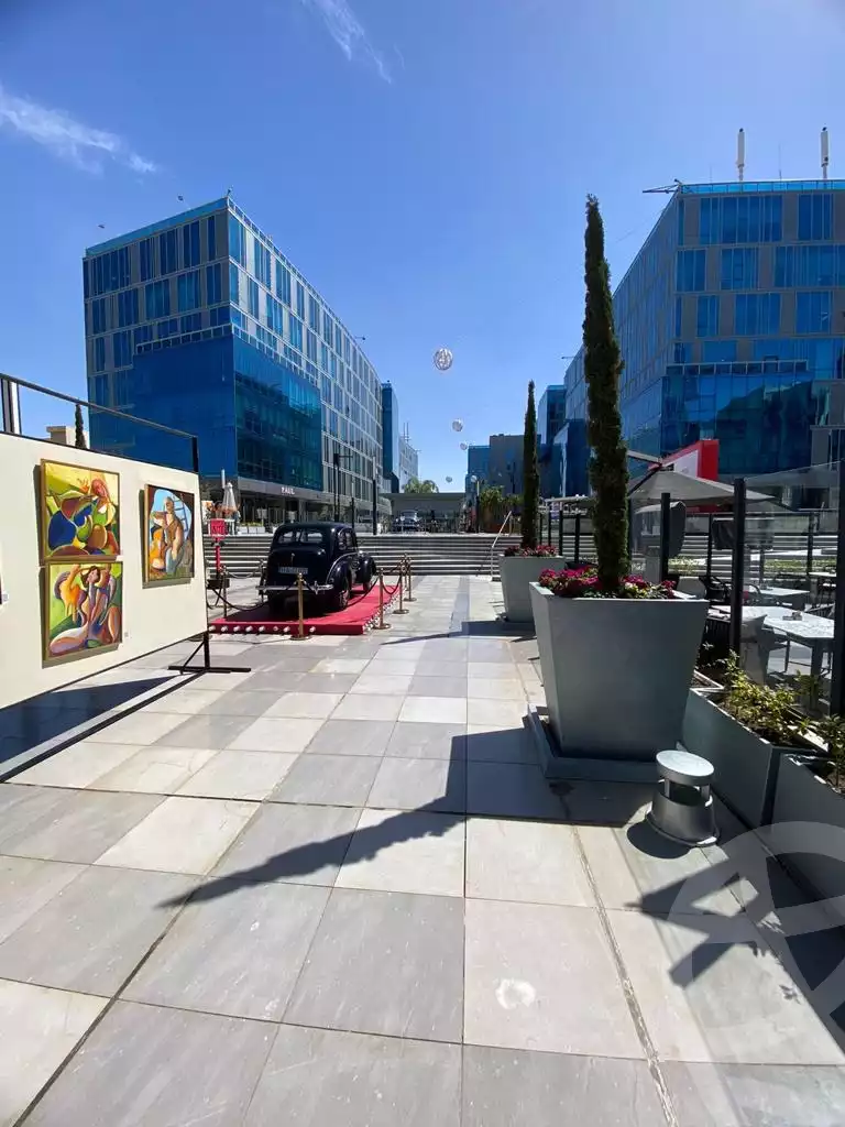 https://aqarmap.com.eg/en/listing/4230989-for-sale-cairo-el-sheikh-zayed-city-compounds-in-sheikh-zayed-capital-business-park