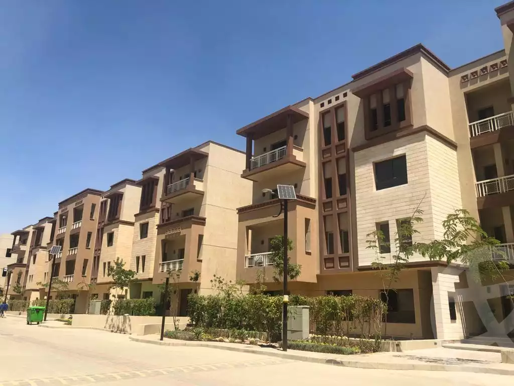 https://aqarmap.com.eg/en/listing/4231028-for-sale-cairo-6th-of-october-compound-green-5