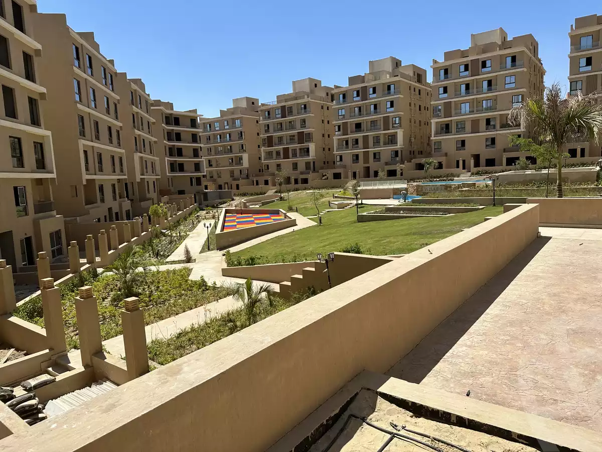 https://aqarmap.com.eg/en/listing/4230489-for-sale-cairo-6th-of-october-compounds-fylry