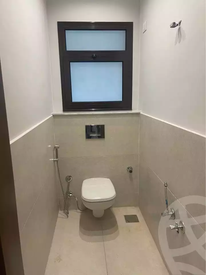 https://aqarmap.com.eg/en/listing/4237057-for-rent-cairo-el-sheikh-zayed-city-compounds-kmbwnd-wyst-twn-swdyk