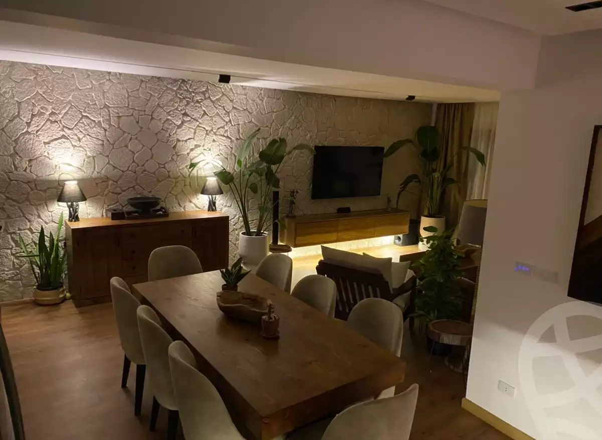 https://aqarmap.com.eg/en/listing/4239331-for-sale-cairo-new-cairo-compounds-galleria-moon-valley