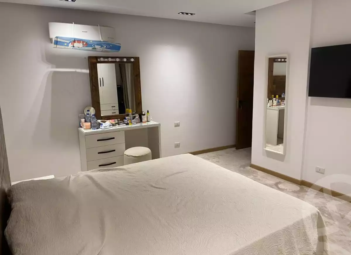 https://aqarmap.com.eg/en/listing/4239331-for-sale-cairo-new-cairo-compounds-galleria-moon-valley