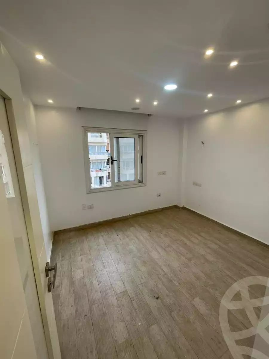https://aqarmap.com.eg/en/listing/4240686-for-sale-cairo-mdynty-eleventh-zone-buildings-group-112
