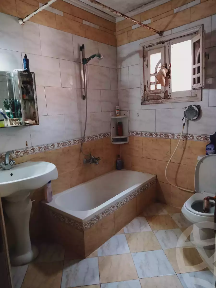 https://aqarmap.com.eg/en/listing/4241396-for-rent-cairo-ain-shams-6-october-st