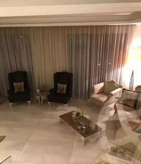 https://aqarmap.com.eg/ar/listing/4242524-for-sale-cairo-el-sheikh-zayed-city-compounds-in-sheikh-zayed-beverly-hills