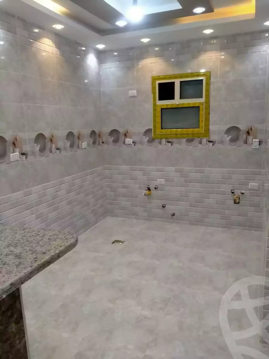 https://aqarmap.com.eg/en/listing/4243922-for-sale-cairo-cairo-hdyq-lhrm-lmntqh-l