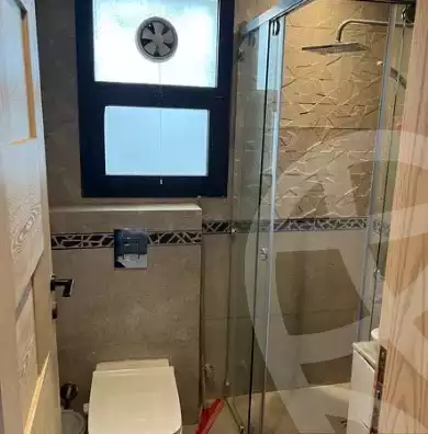 https://aqarmap.com.eg/en/listing/4248626-for-sale-cairo-el-sheikh-zayed-city-compounds-kmbwnd-wyst-twn-swdyk