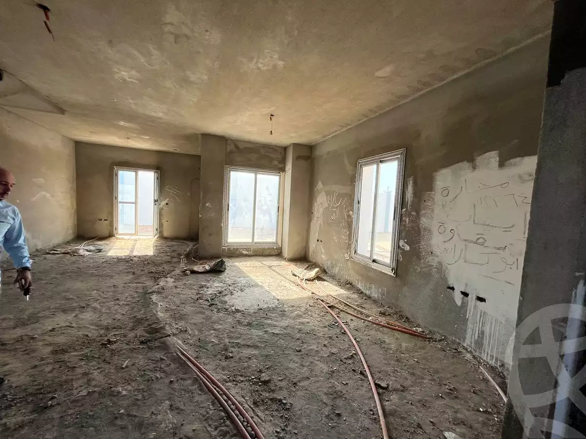 https://aqarmap.com.eg/ar/listing/4255558-for-sale-cairo-al-oubour-compound-heliopolis-hills