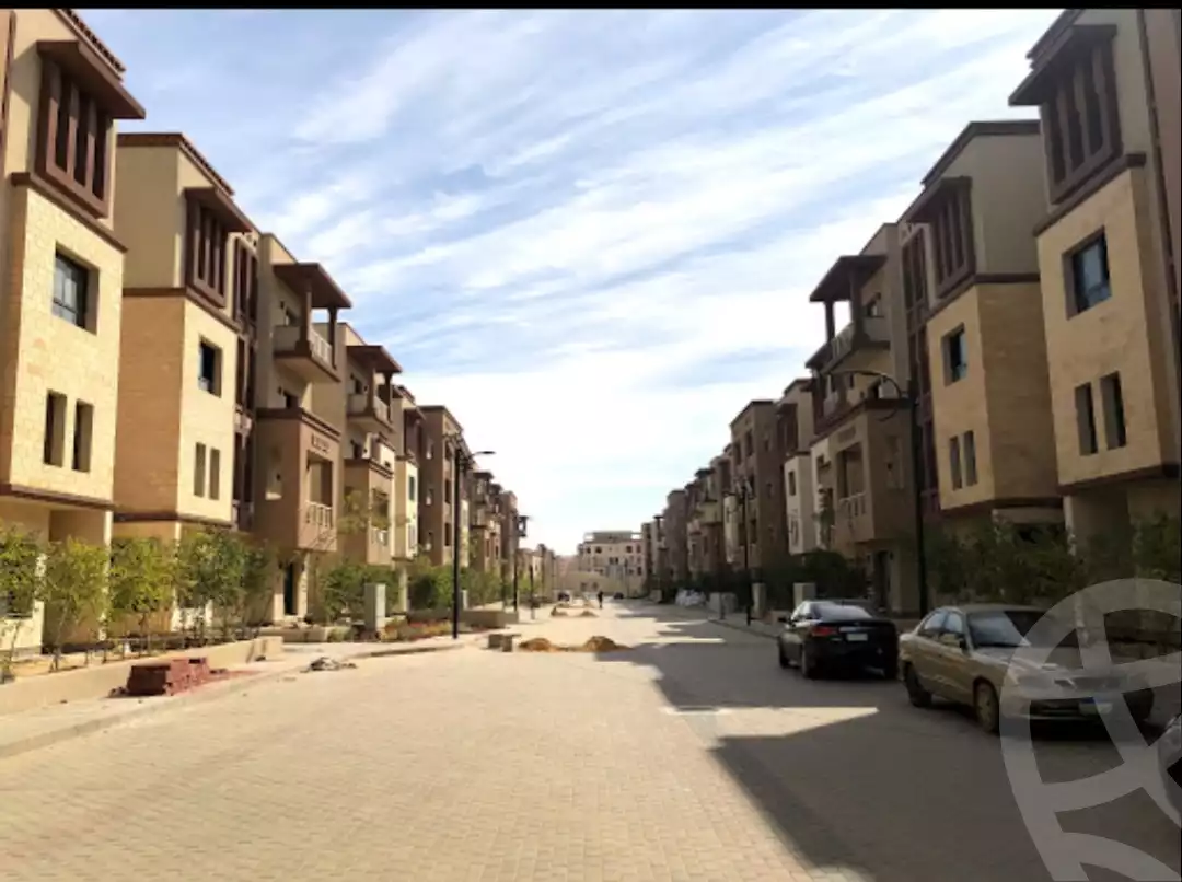 https://aqarmap.com.eg/en/listing/4259350-for-sale-cairo-6th-of-october-compound-green-5