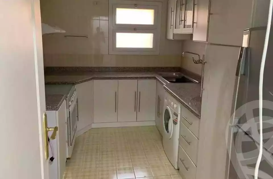 https://aqarmap.com.eg/ar/listing/4259903-for-sale-cairo-el-sheikh-zayed-city-compounds-in-sheikh-zayed-beverly-hills