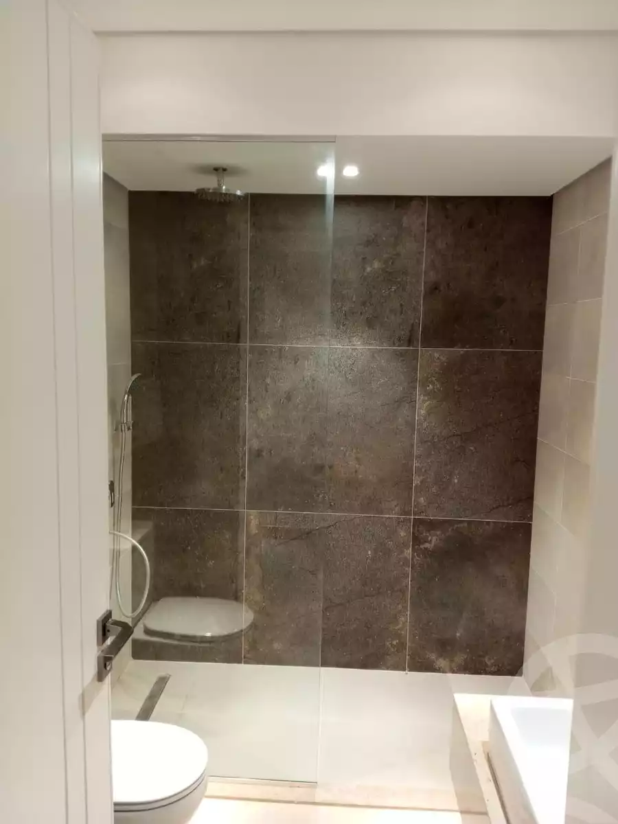 https://aqarmap.com.eg/en/listing/4261439-for-sale-cairo-el-sheikh-zayed-city-compounds-kmbwnd-fyldj-wyst-dr-llttwyr