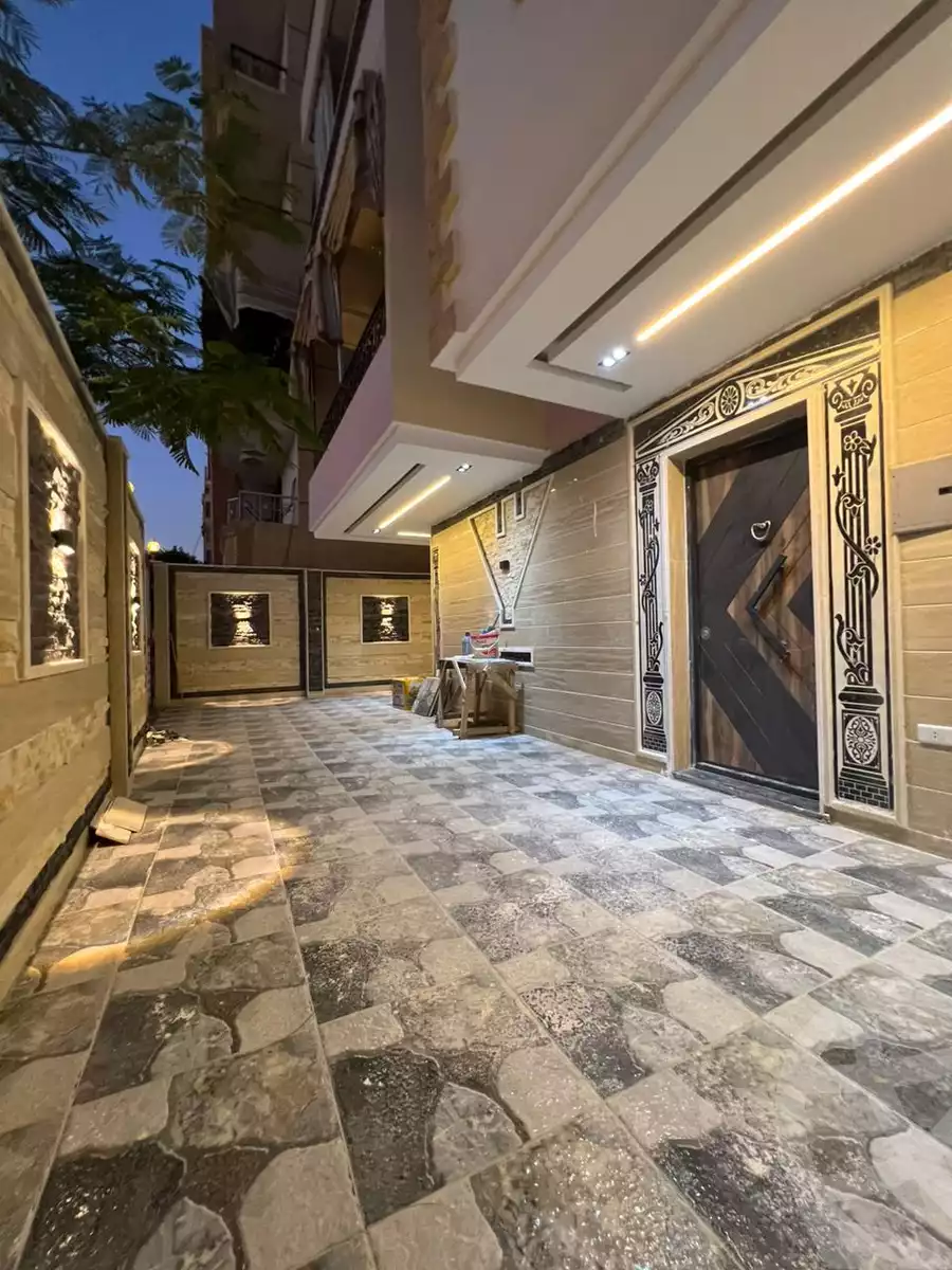 https://aqarmap.com.eg/en/listing/4262262-for-sale-cairo-cairo-hdyq-lhrm-lmntqh-k