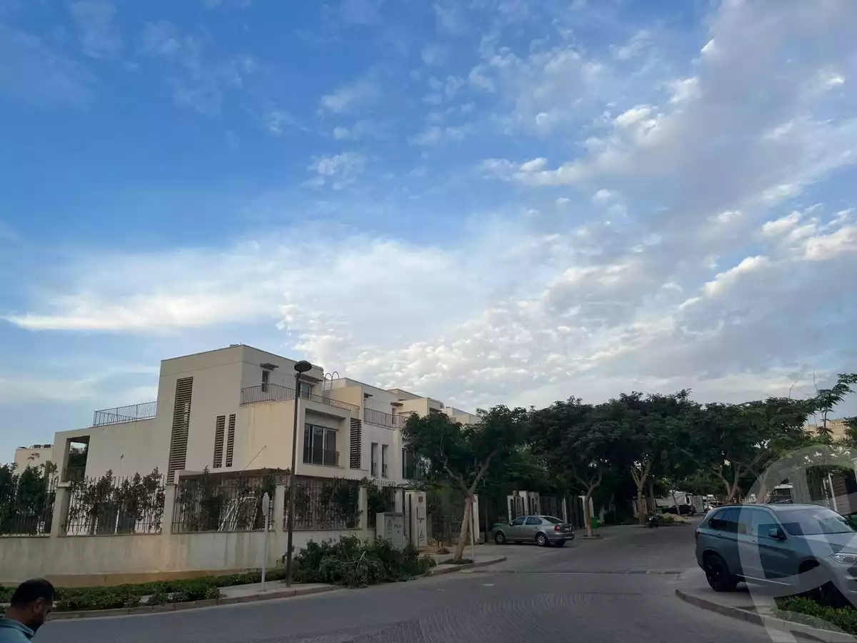 https://aqarmap.com.eg/ar/listing/4266045-for-sale-cairo-el-sheikh-zayed-city-compounds-in-sheikh-zayed-beverly-hills