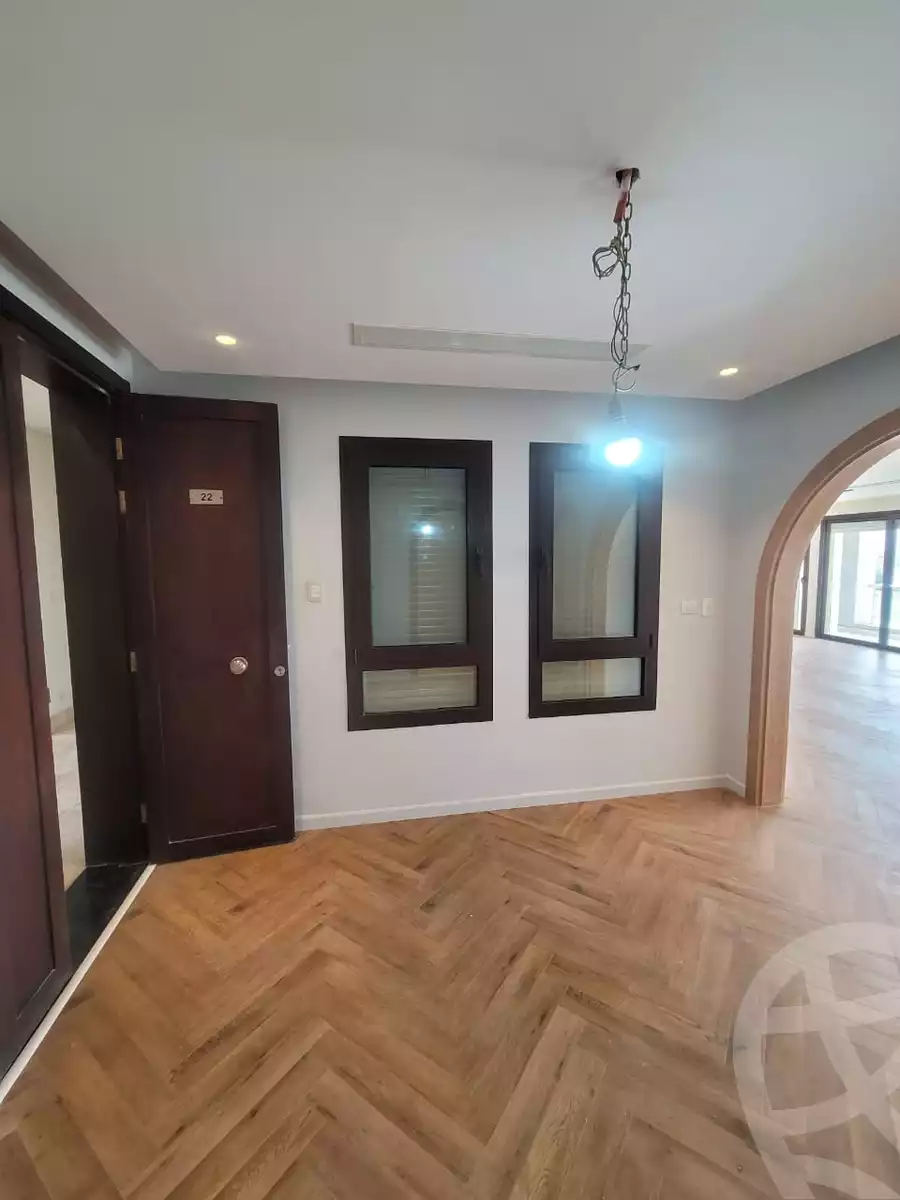 https://aqarmap.com.eg/ar/listing/4266045-for-sale-cairo-el-sheikh-zayed-city-compounds-in-sheikh-zayed-beverly-hills