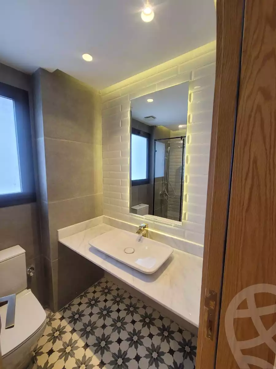 https://aqarmap.com.eg/ar/listing/4266068-for-sale-cairo-el-sheikh-zayed-city-compounds-in-sheikh-zayed-beverly-hills