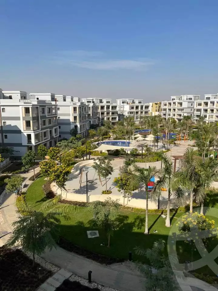 https://aqarmap.com.eg/ar/listing/4271828-for-sale-cairo-el-sheikh-zayed-city-compounds-in-sheikh-zayed-beverly-hills