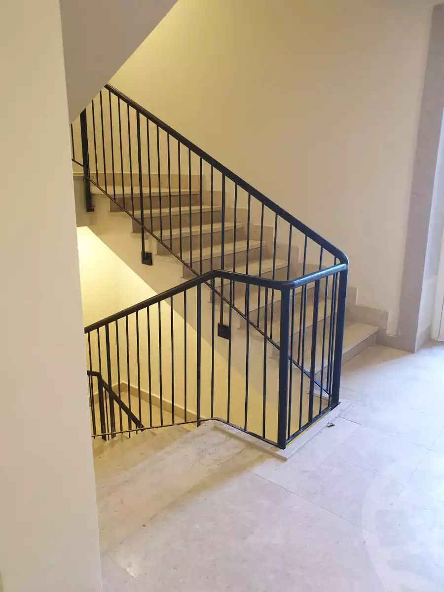 https://aqarmap.com.eg/ar/listing/4271922-for-sale-cairo-6th-of-october-compound-october-plaza
