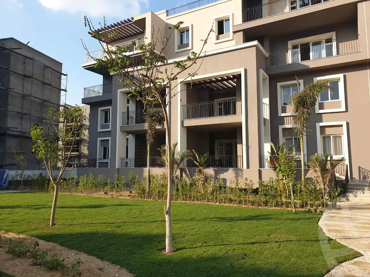 https://aqarmap.com.eg/ar/listing/4271922-for-sale-cairo-6th-of-october-compound-october-plaza