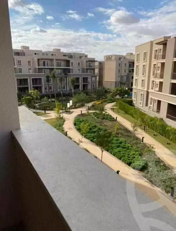 https://aqarmap.com.eg/en/listing/4273312-for-sale-cairo-6th-of-october-compound-october-plaza