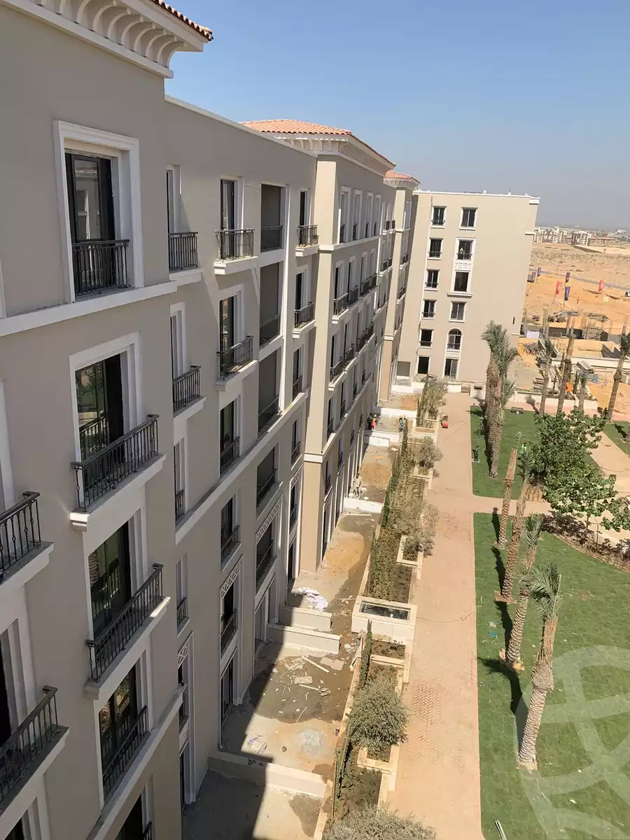https://aqarmap.com.eg/en/listing/4273915-for-sale-cairo-el-sheikh-zayed-city-compounds-kmbwnd-fyldj-wyst-dr-llttwyr