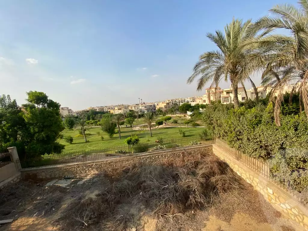 https://aqarmap.com.eg/en/listing/4281005-for-sale-cairo-new-cairo-compounds-zizinia-city