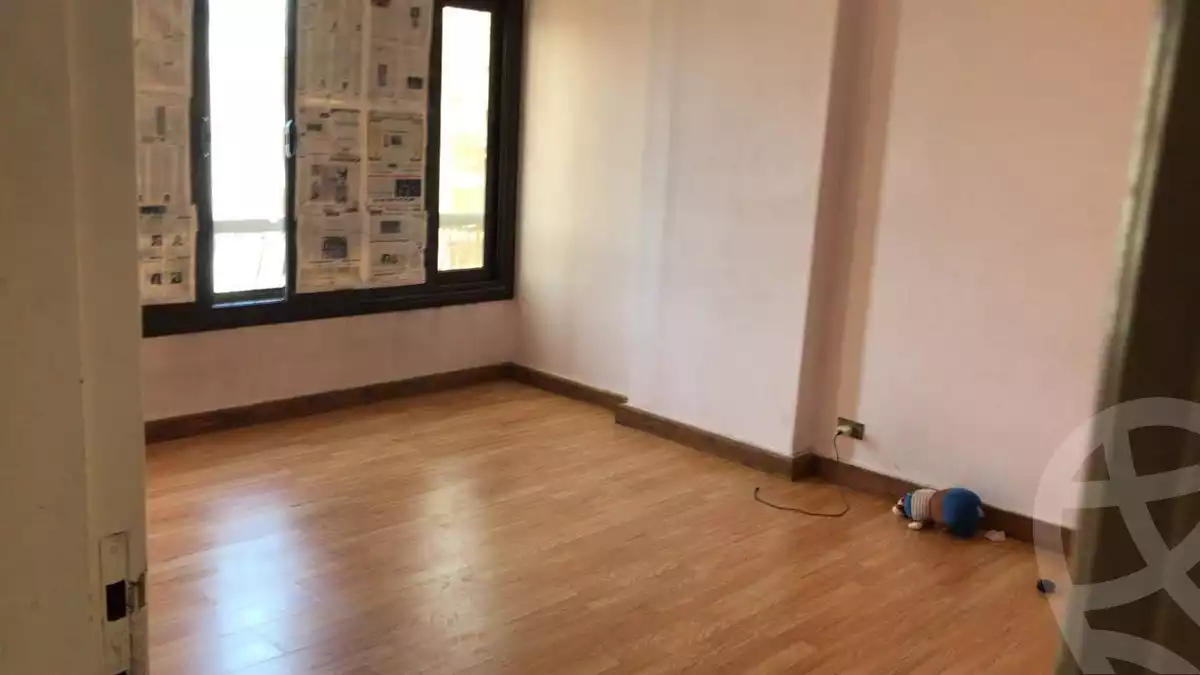 https://aqarmap.com.eg/ar/listing/4282319-for-rent-cairo-mokattam-shareaa-9