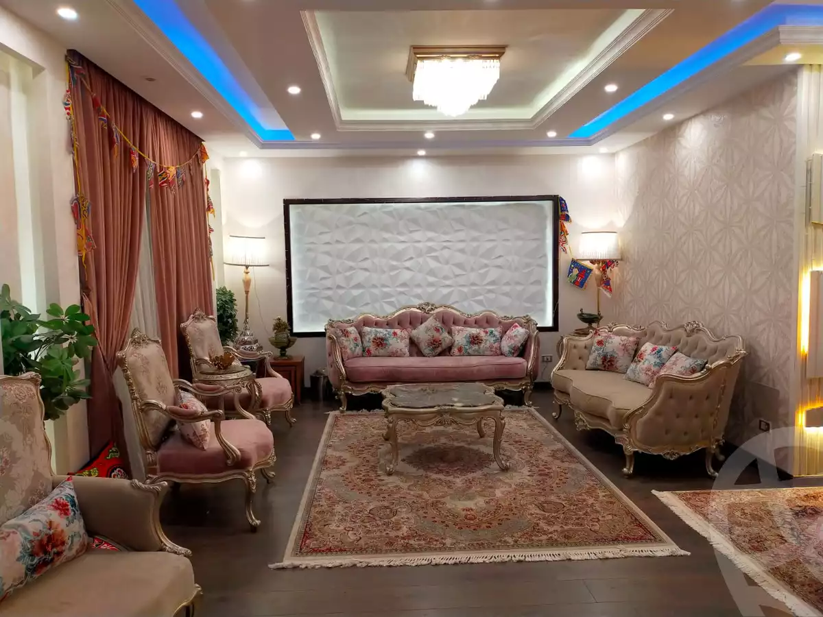 https://aqarmap.com.eg/en/listing/4282472-for-sale-cairo-el-sheikh-zayed-city-compounds-greens