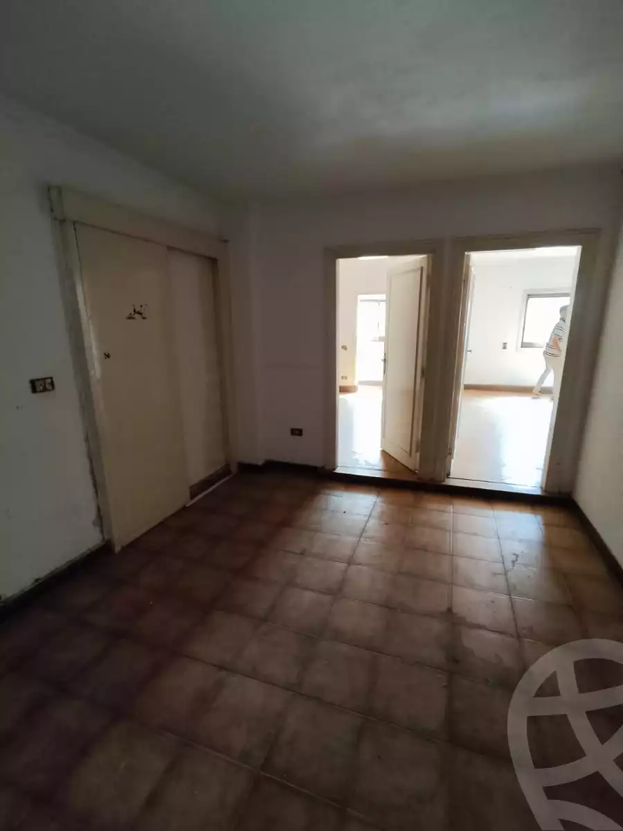 https://aqarmap.com.eg/en/listing/4285411-for-rent-cairo-downtown-down-town
