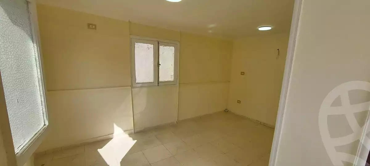 https://aqarmap.com.eg/en/listing/4289548-for-sale-alexandria-moharram-bey-ali-al-askandarani-st