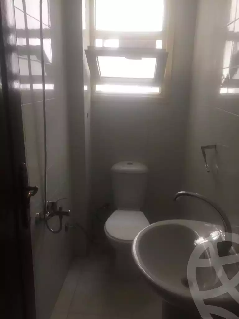 https://aqarmap.com.eg/en/listing/4291361-for-rent-alexandria-moharram-bey-kanal-al-mahmoudeya-al-bahri-st