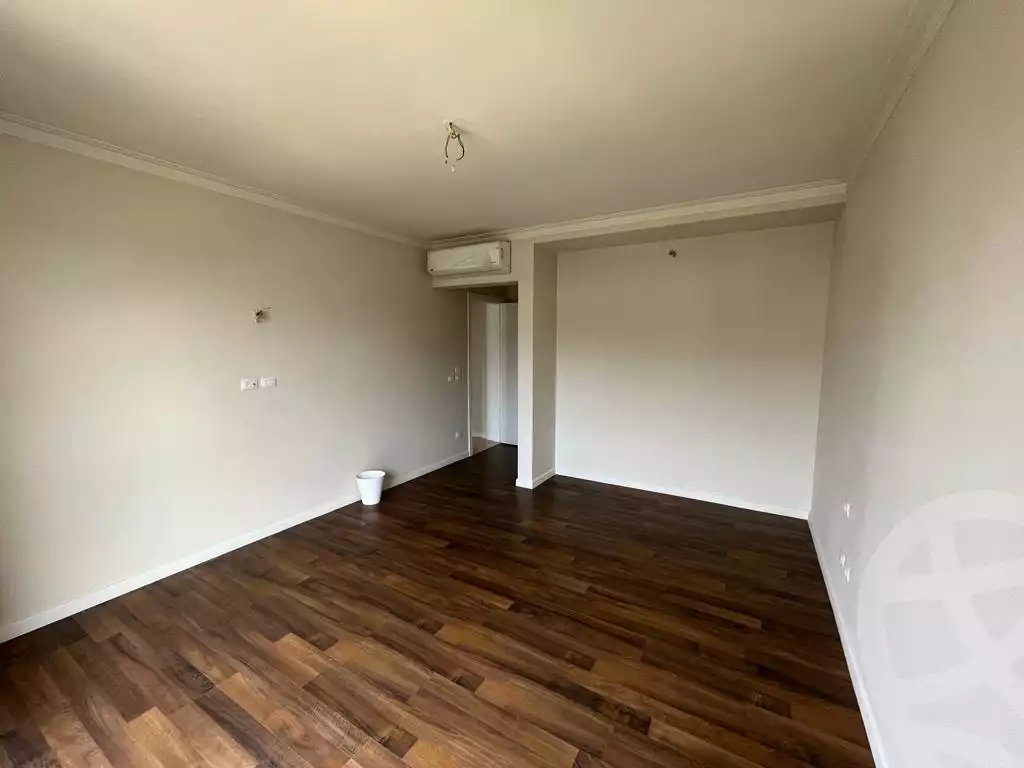 https://aqarmap.com.eg/en/listing/4292767-for-sale-cairo-6th-of-october-compound-pyramid-hills