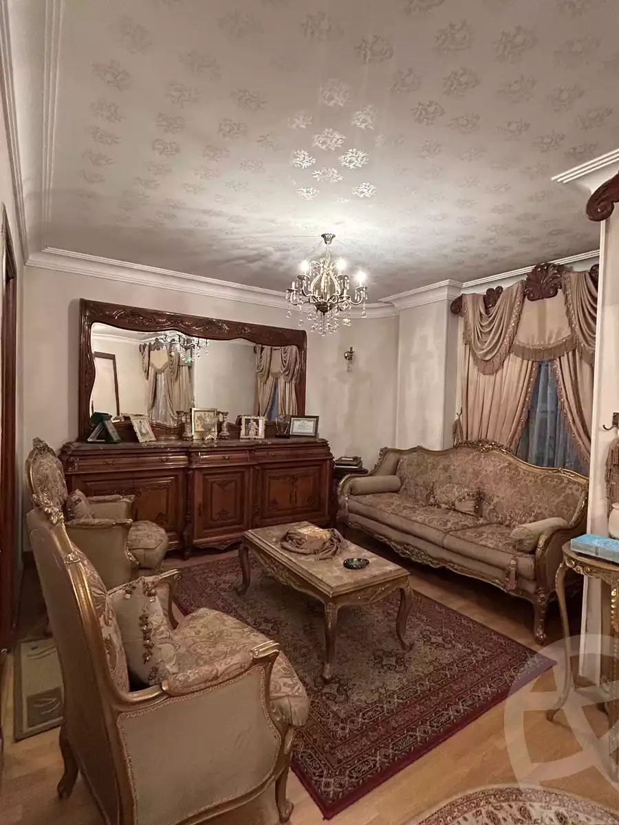 https://aqarmap.com.eg/en/listing/4296908-for-sale-cairo-heliopolis-cairo-heliopolis-heliopolis-square-mohammed-farid-st