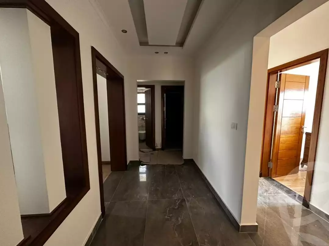 https://aqarmap.com.eg/en/listing/4115494-for-rent-cairo-el-sheikh-zayed-city-compounds-kmbwnd-wyst-twn-swdyk