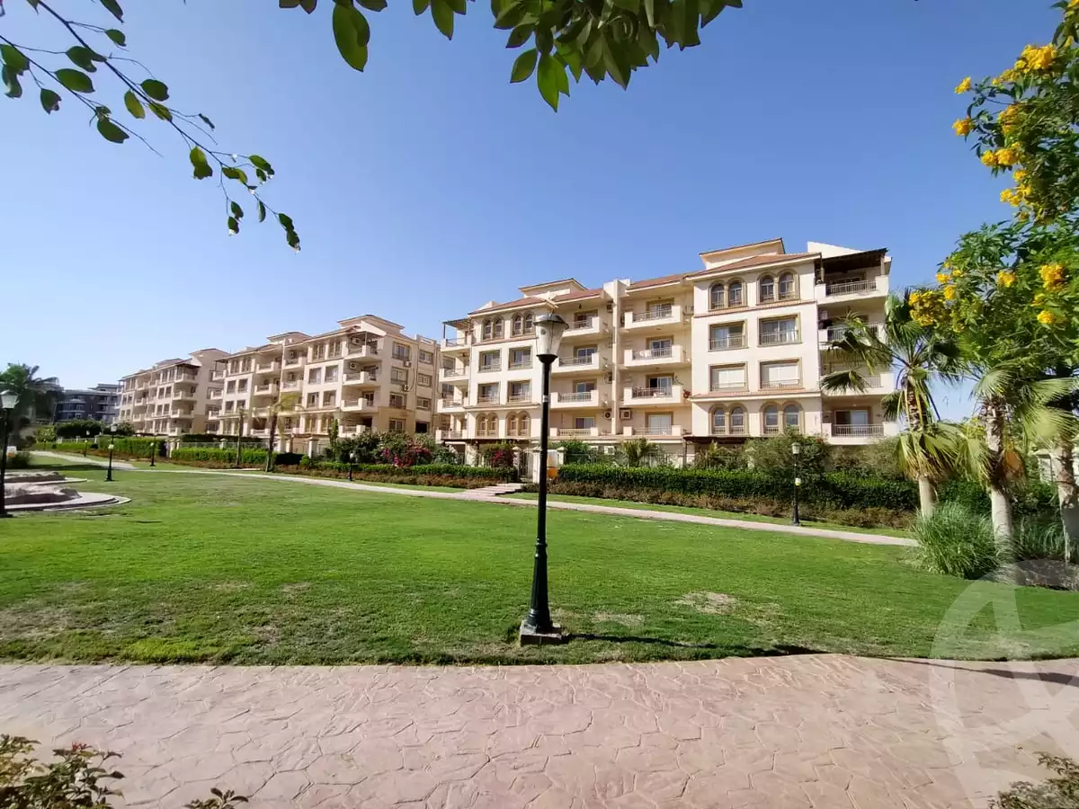 https://aqarmap.com.eg/en/listing/4298543-for-sale-cairo-el-sheikh-zayed-city-compounds-greens