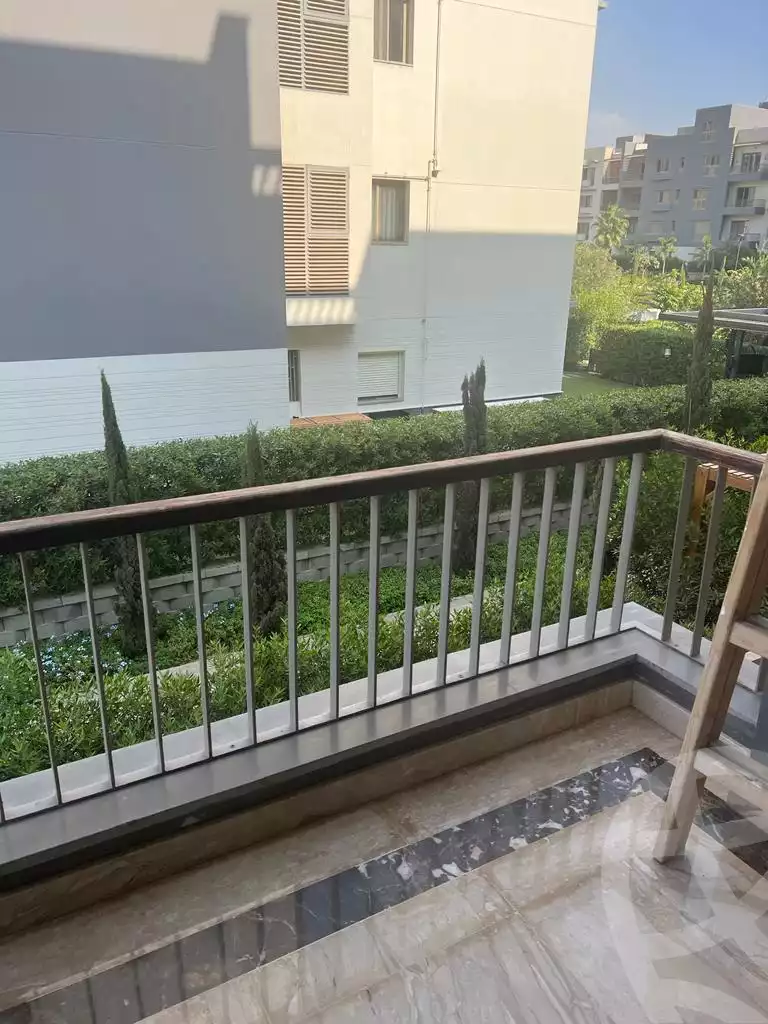 https://aqarmap.com.eg/en/listing/4218830-for-sale-cairo-6th-of-october-compound-aeon