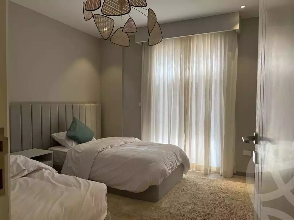 https://aqarmap.com.eg/en/listing/4304311-for-sale-cairo-el-sheikh-zayed-city-compounds-kmbwnd-fyldj-wyst-dr-llttwyr