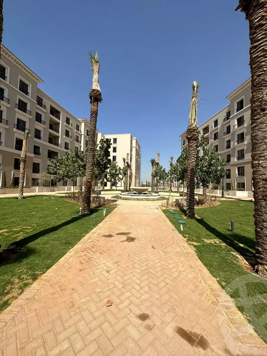 https://aqarmap.com.eg/en/listing/4304311-for-sale-cairo-el-sheikh-zayed-city-compounds-kmbwnd-fyldj-wyst-dr-llttwyr