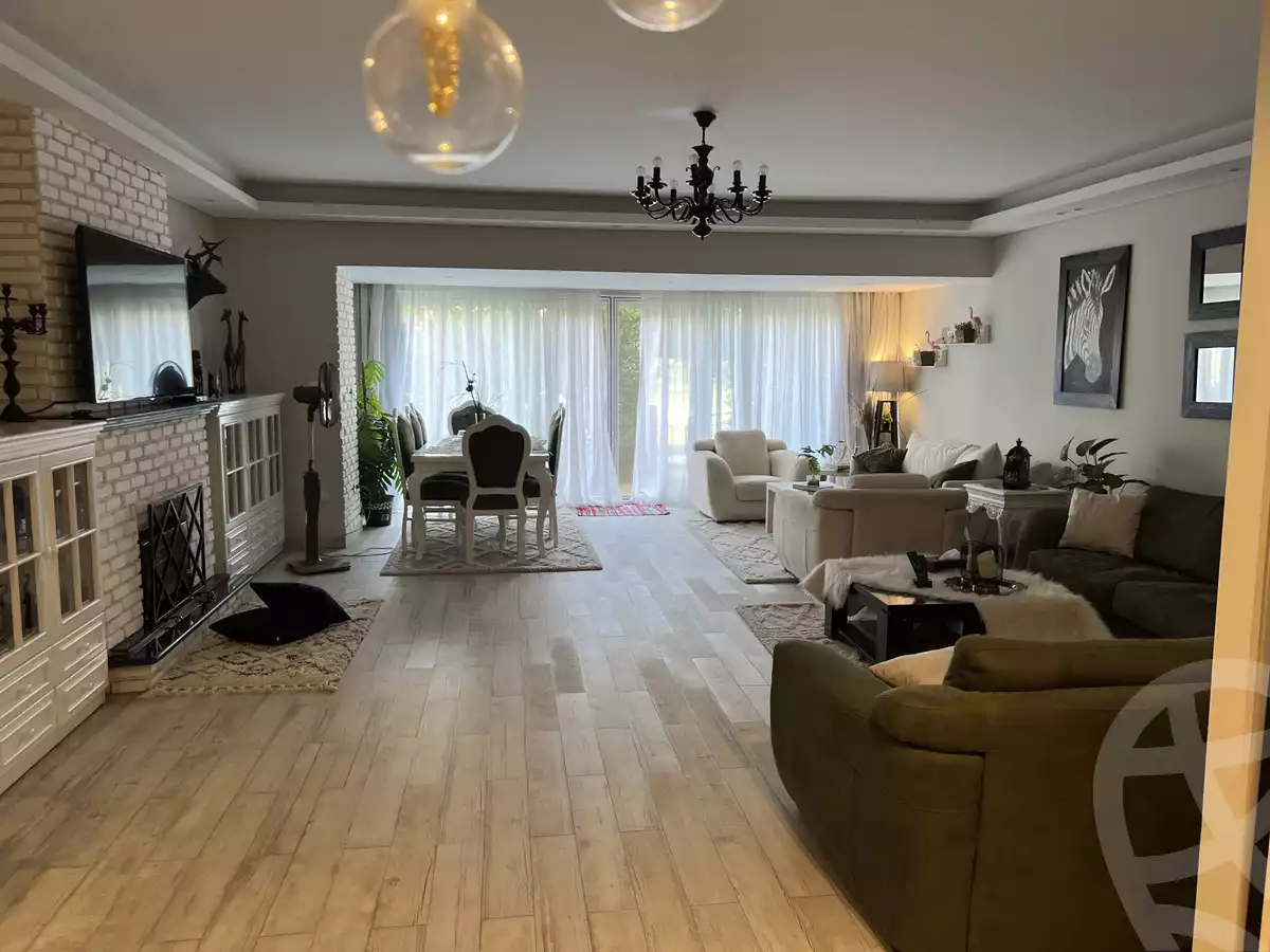 https://aqarmap.com.eg/en/listing/4305199-for-sale-cairo-new-cairo-compounds-the-square