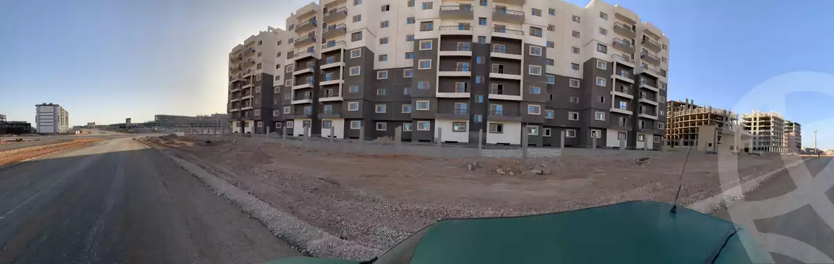 https://aqarmap.com.eg/ar/listing/4306352-for-sale-cairo-new-administrative-capital-r7-kmbwnd-stw