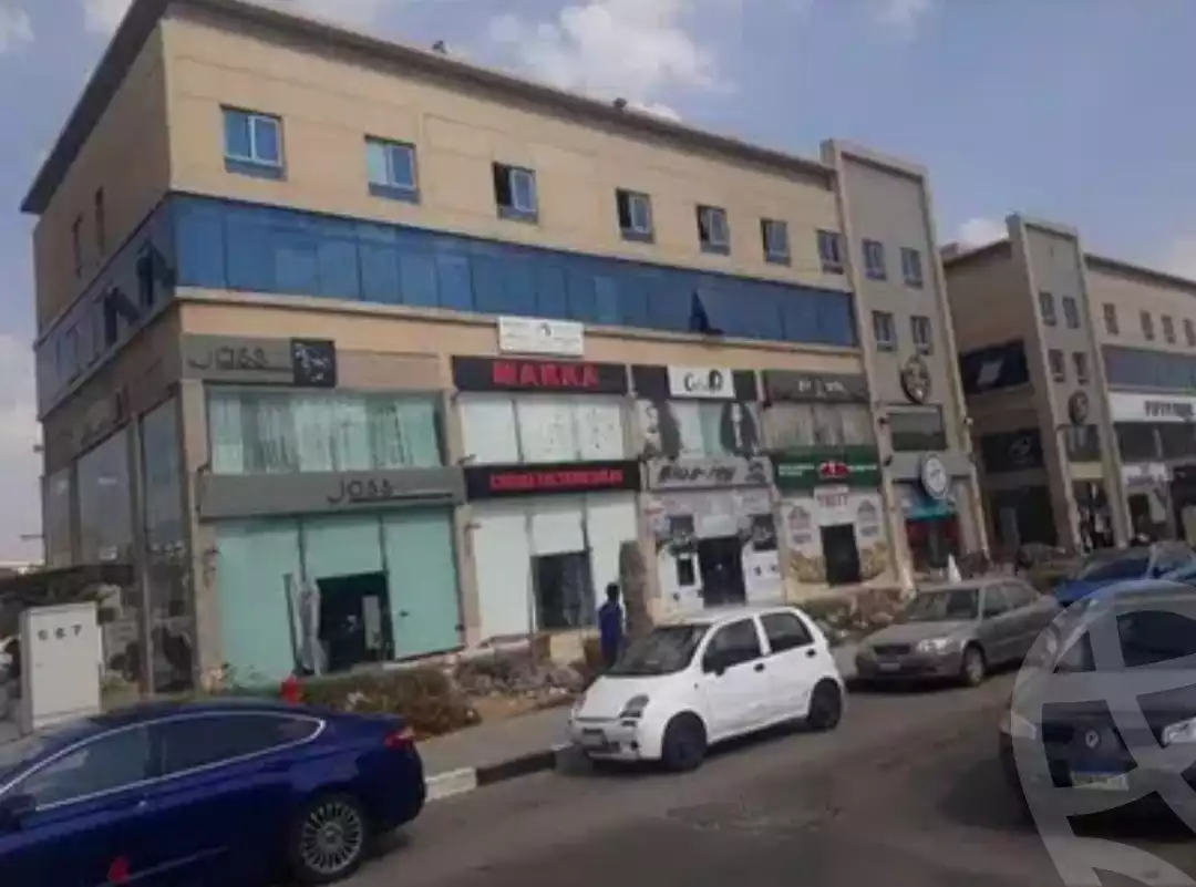 https://aqarmap.com.eg/ar/listing/4315247-for-sale-cairo-el-sheikh-zayed-city-compounds-in-sheikh-zayed-beverly-hills