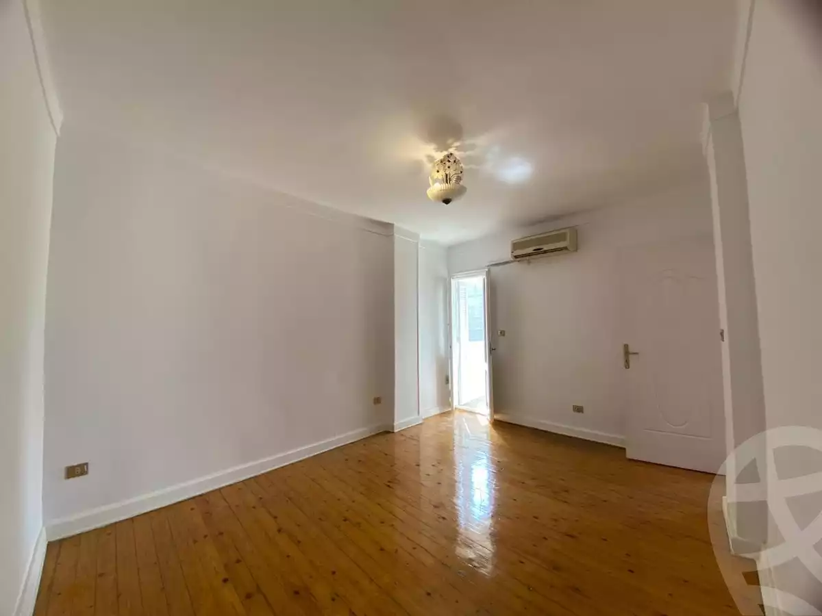 https://aqarmap.com.eg/ar/listing/4316428-for-rent-alexandria-sn-styfnw-abd-el-hameed-el-deeb-st