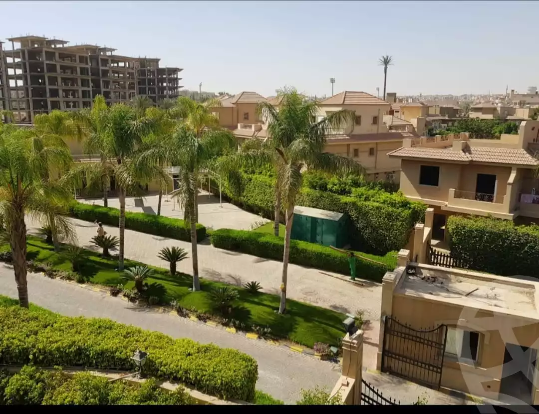https://aqarmap.com.eg/en/listing/4317060-for-sale-cairo-new-cairo-compounds-moon-valley-2