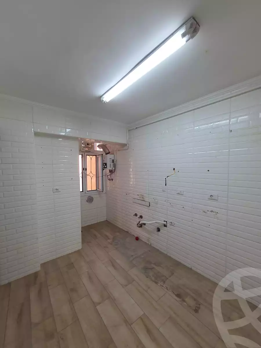 https://aqarmap.com.eg/ar/listing/4235545-for-rent-cairo-6th-of-october-compound-el-rabwa-el-hadeya