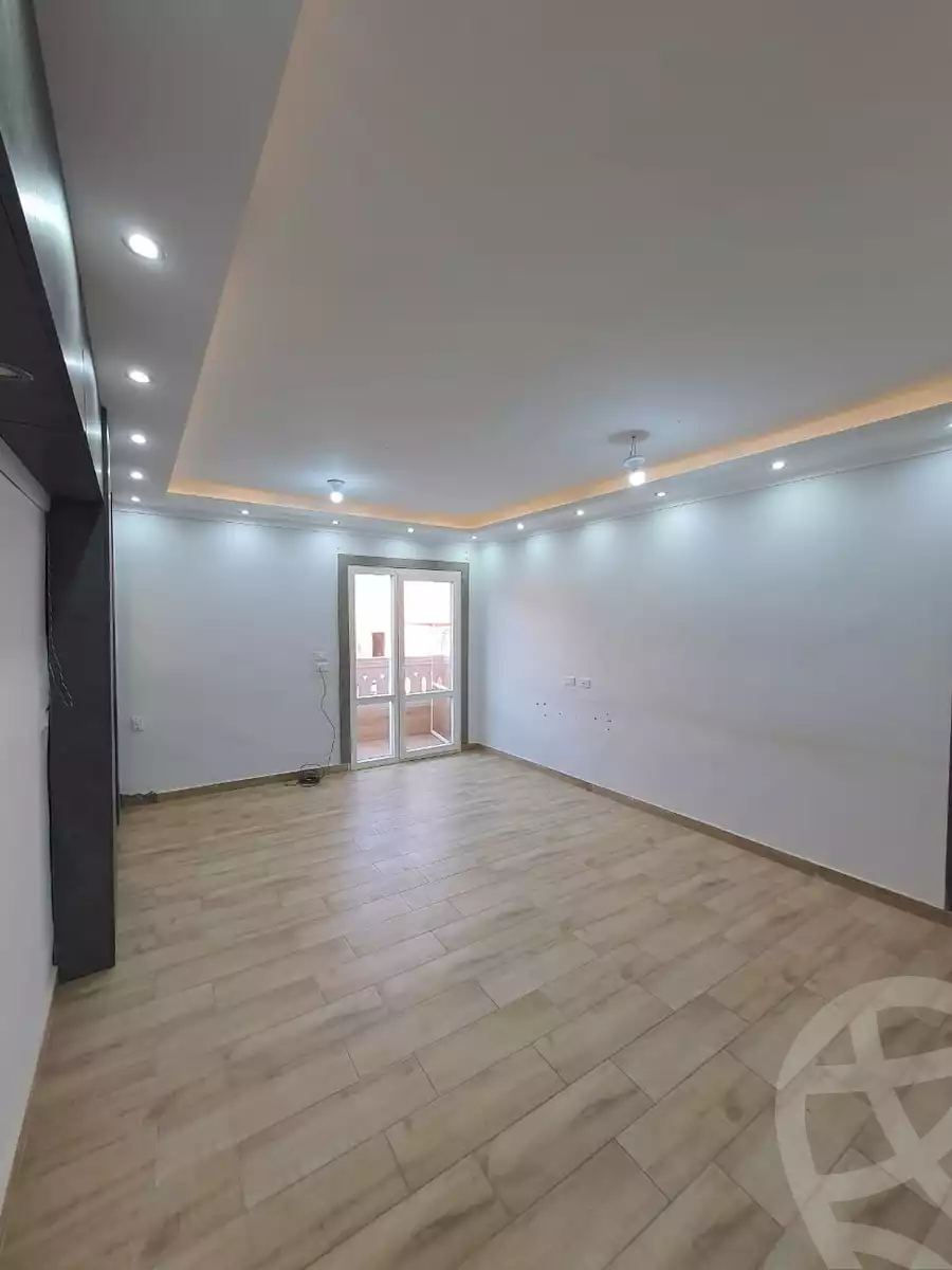 https://aqarmap.com.eg/ar/listing/4235545-for-rent-cairo-6th-of-october-compound-el-rabwa-el-hadeya