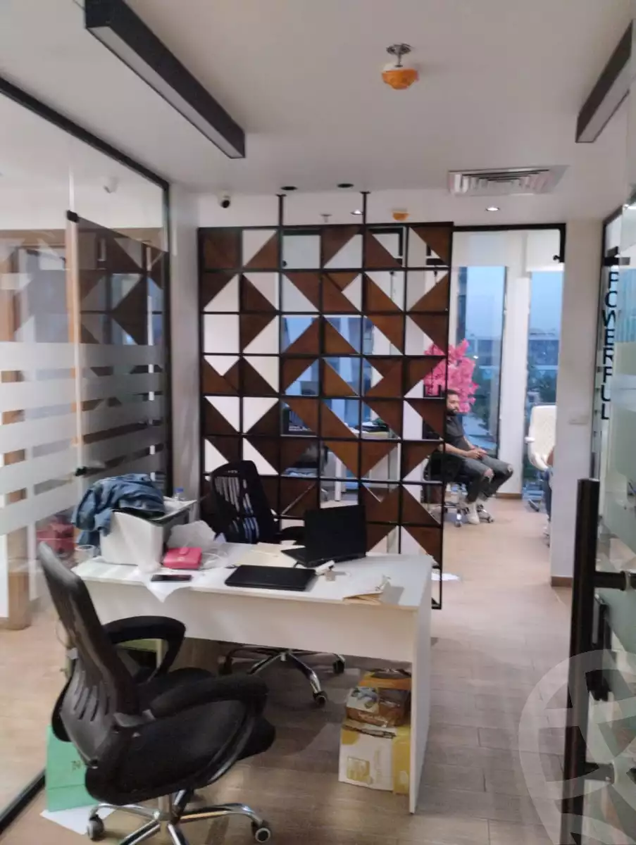 https://aqarmap.com.eg/en/listing/4320250-for-rent-cairo-el-sheikh-zayed-city-compounds-in-sheikh-zayed-capital-business-park