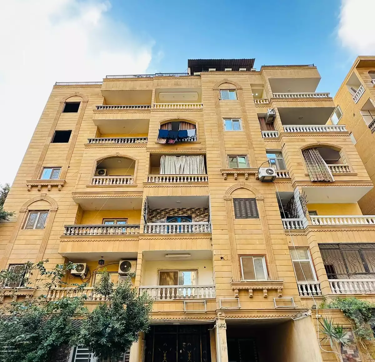 https://aqarmap.com.eg/en/listing/4327246-for-sale-cairo-cairo-hdyq-lhrm-lmntq-t