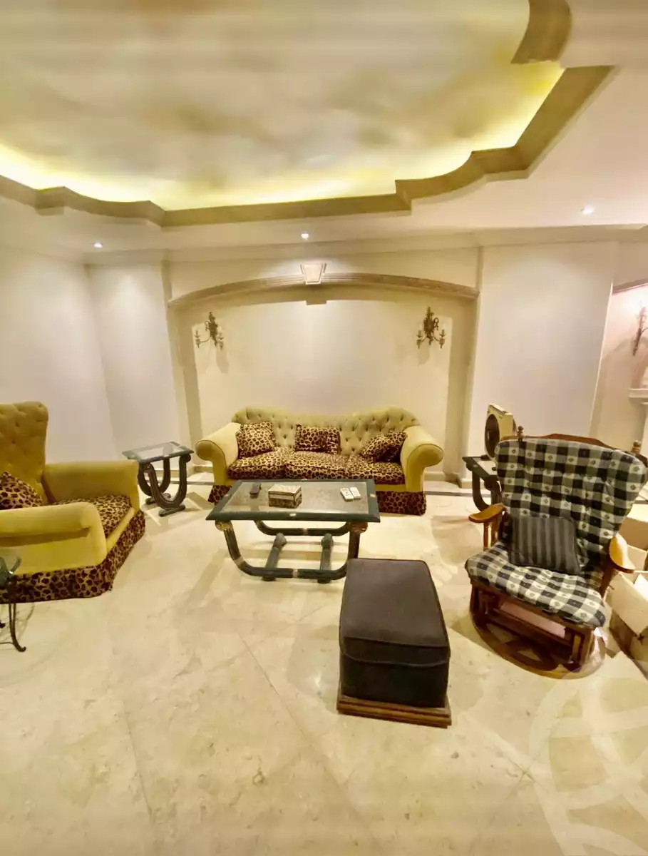 https://aqarmap.com.eg/en/listing/4329112-for-sale-cairo-manial-el-rawda-st