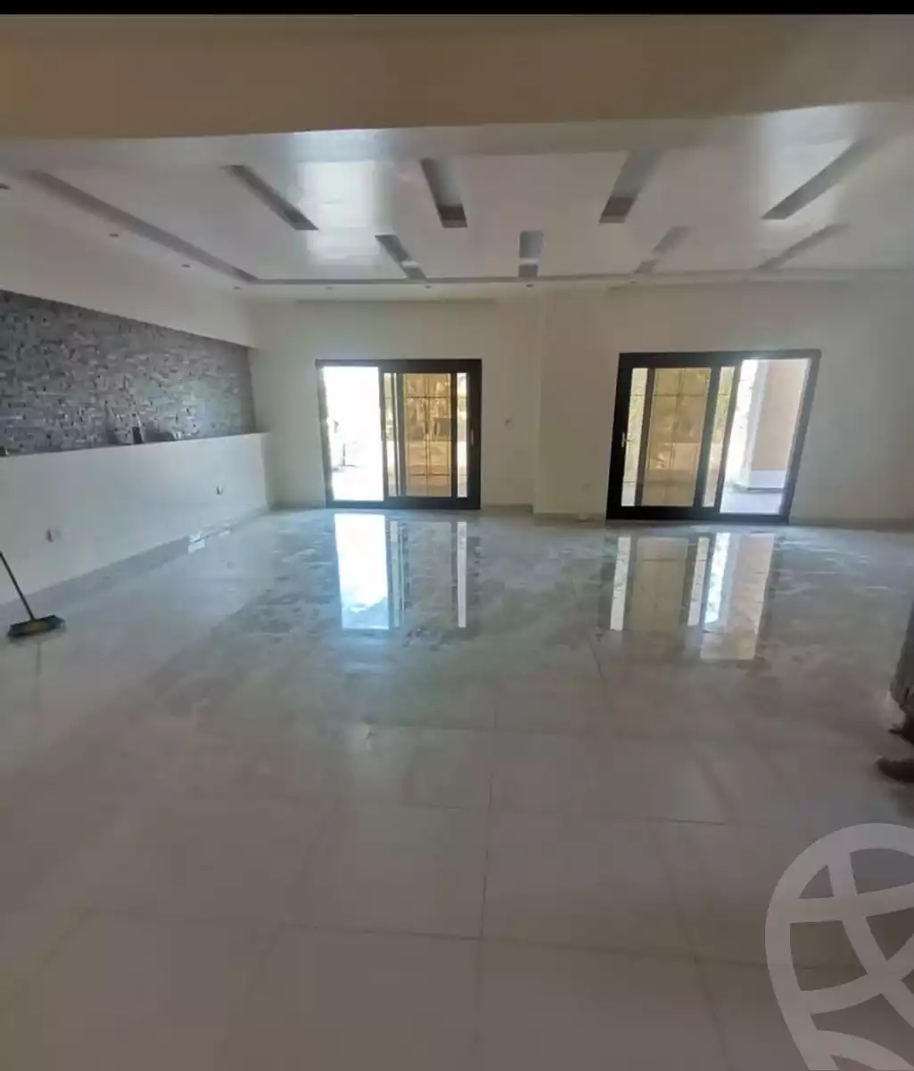 https://aqarmap.com.eg/en/listing/4835448-for-sale-cairo-new-cairo-compounds-grand-residance